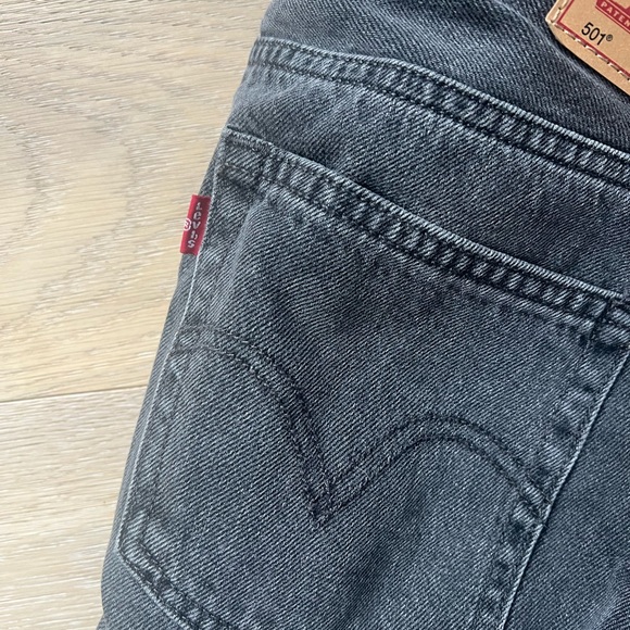 Levis jeans - Picture 4 of 5